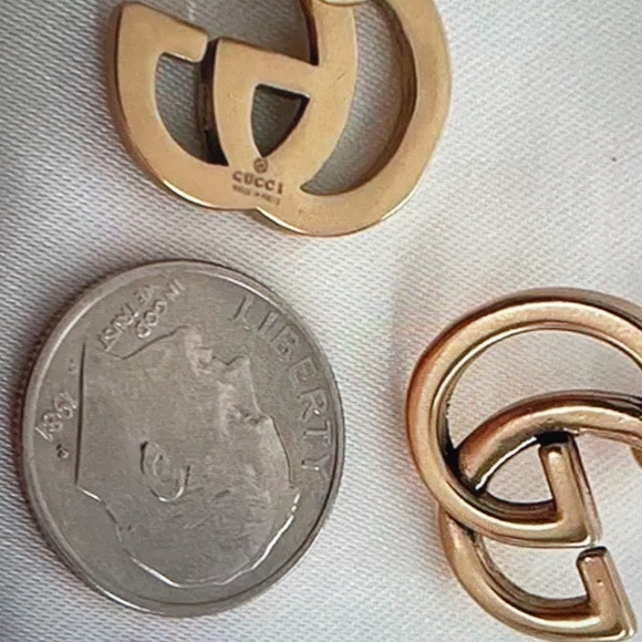 Double GG never worn authentic Gold plated stain-less Gucci Earrings - Picture 3 of 5